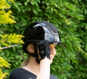 pol_pl_Kask-jezdziecki-z-szerokim-daszkiem-Fair-Play-EQUILEUS-STELLIFY-SHINY.jpg